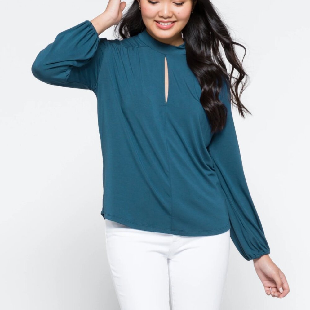 Amour Vert Seda Knit Top, Blue, Size Medium, Made in USA